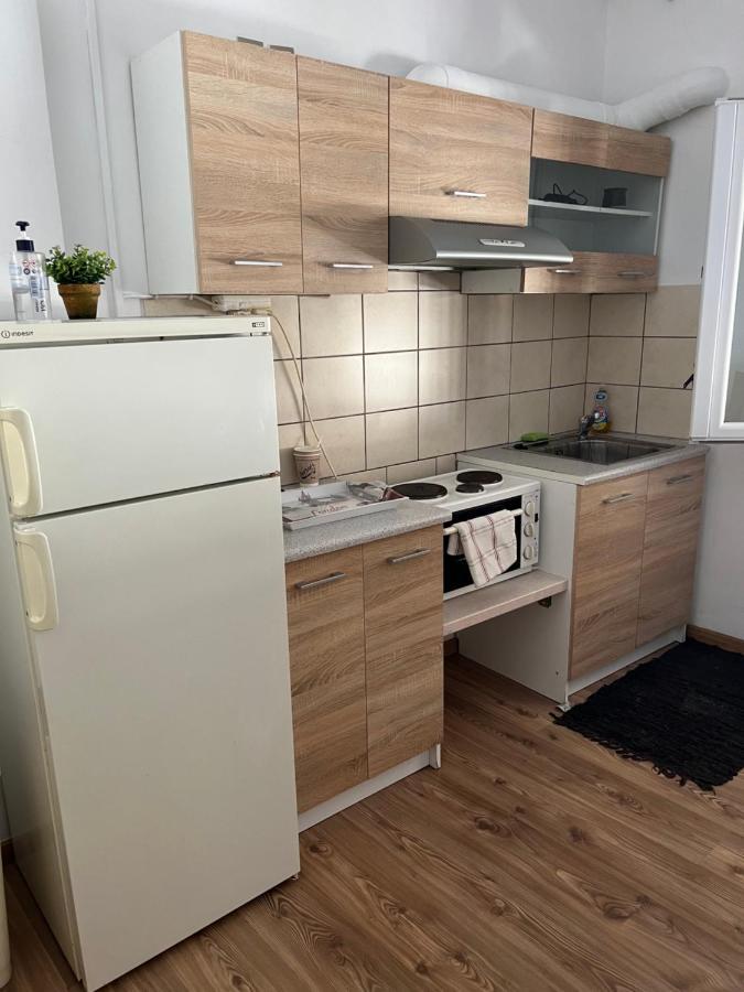 Mina Apartment Heraklion  Bagian luar foto