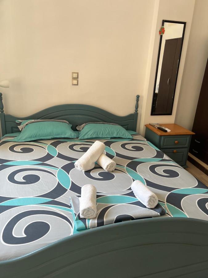 Mina Apartment Heraklion  Bagian luar foto