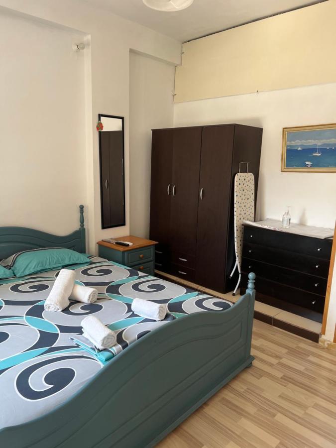 Mina Apartment Heraklion  Bagian luar foto